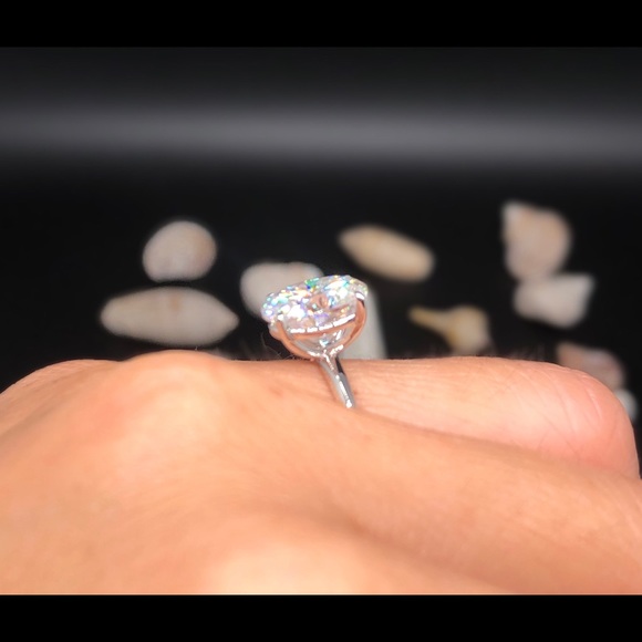 14k moissanite ring with Certificate - Picture 4 of 15